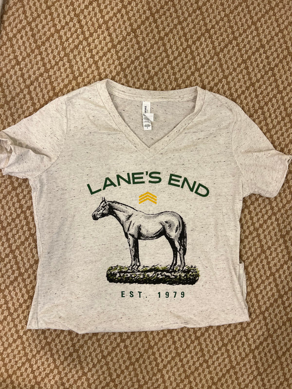 Lane's End Statue V Neck Tee